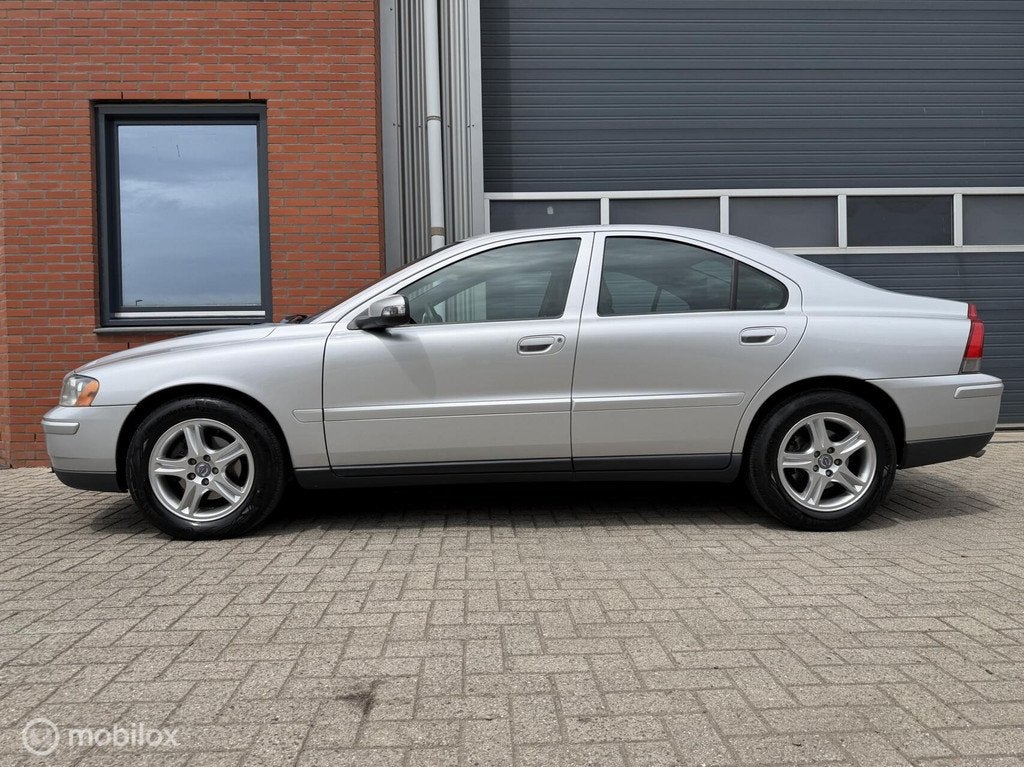 Volvo S60 2.4 Edition II Automaat - apk: 7-2027, Auto's, Volvo, Bedrijf, Te koop, S60, ABS, Airbags, Airconditioning, Alarm, Automatische klimaatregeling