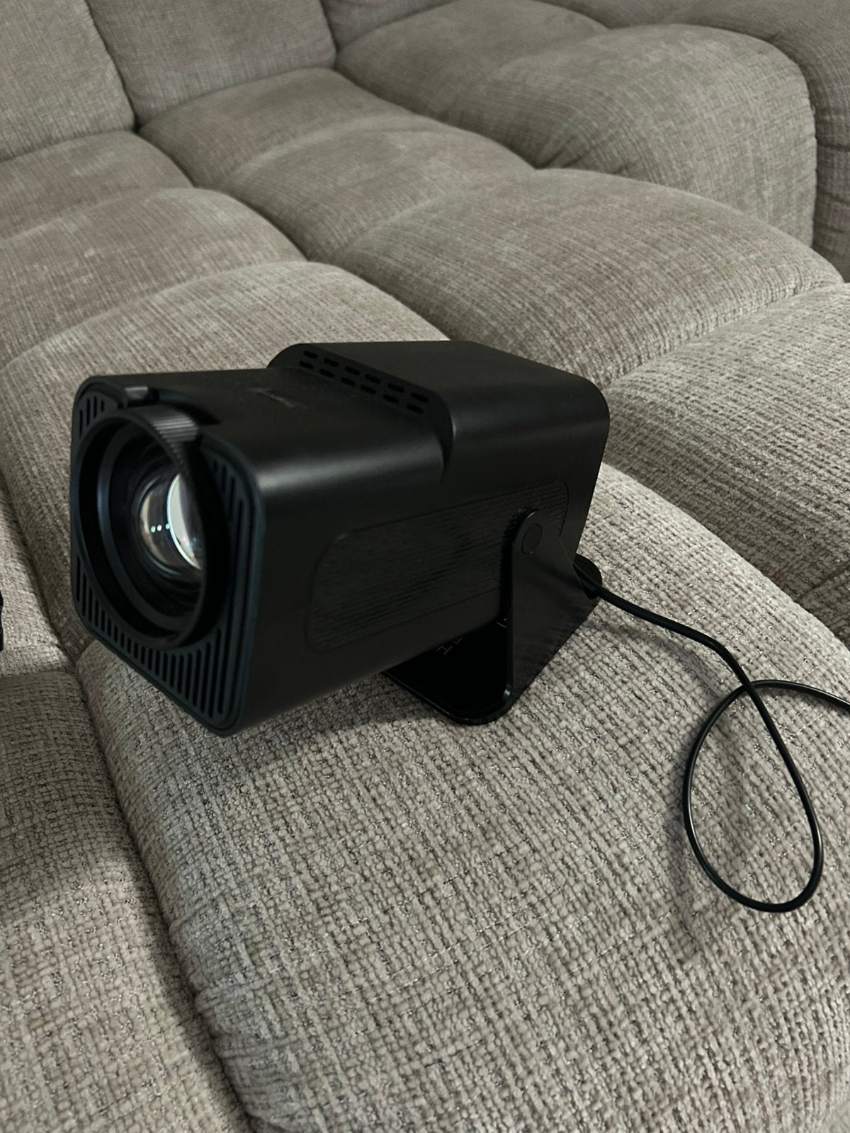 Beamer/projector, Ophalen of Verzenden, Zo goed als nieuw, LED