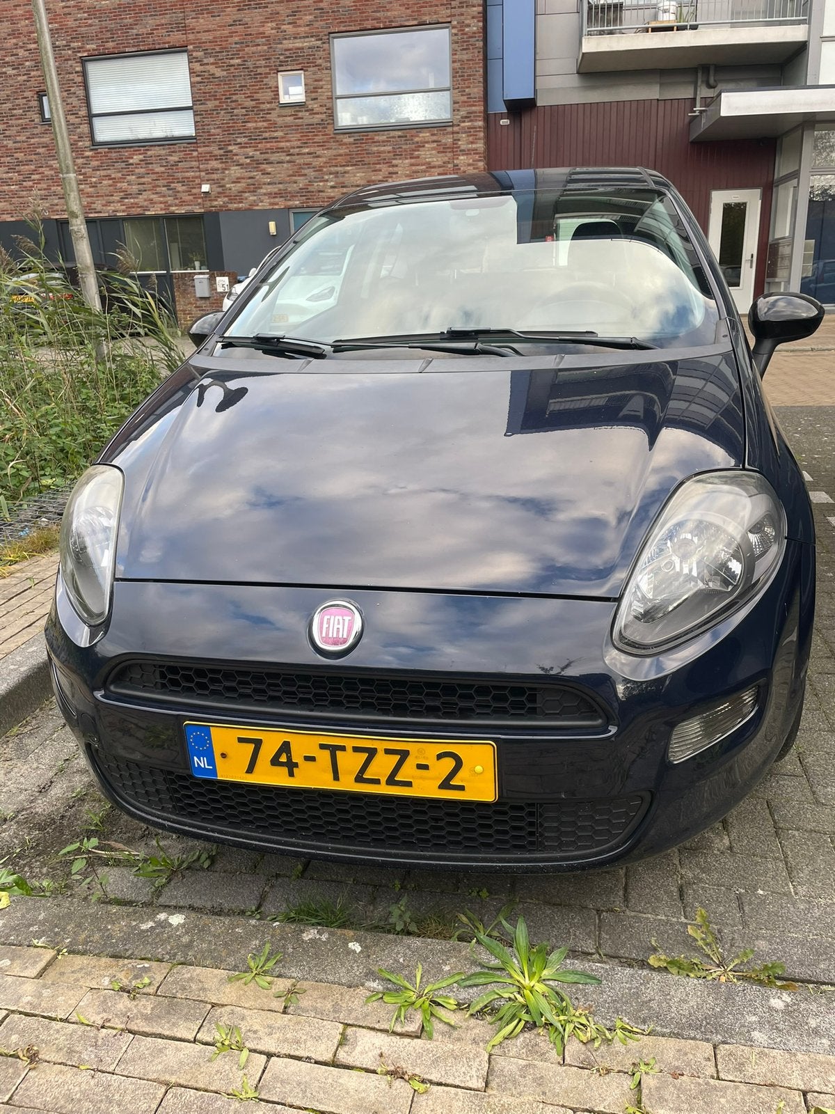 Fiat Punto 0.9 Twinair 85 3-D 2012 Blauw, Auto's, Voorwielaandrijving, 40 €/maand, Origineel Nederlands, 24 km/l