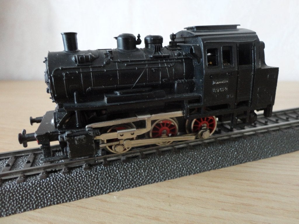 Märklin Tenderstoomlocomotief 3-assig (met unieke OVP), Hobby en Vrije tijd, Modeltreinen | H0, Wisselstroom, Gebruikt, Locomotief