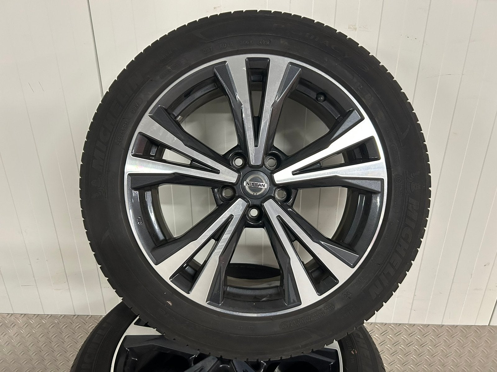 Nissan Qashqai 18 inch origineel 5x114,3 Michelin zomer TPMS, Ophalen, 18 inch, Banden en Velgen, Personenwagen