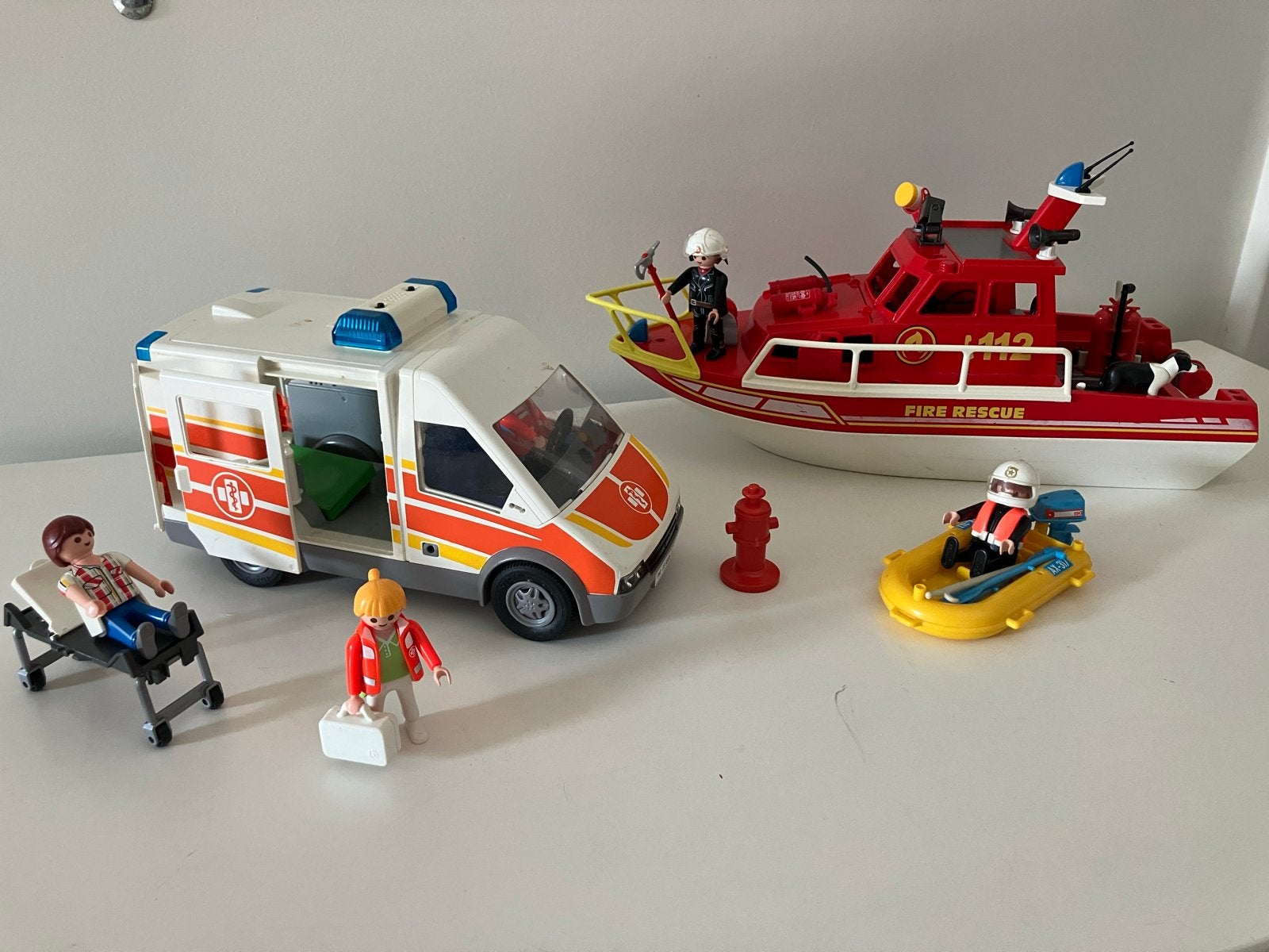 Playmobil Ambulance en Brandweerboot Set, Ophalen, Gebruikt, Complete set, City action