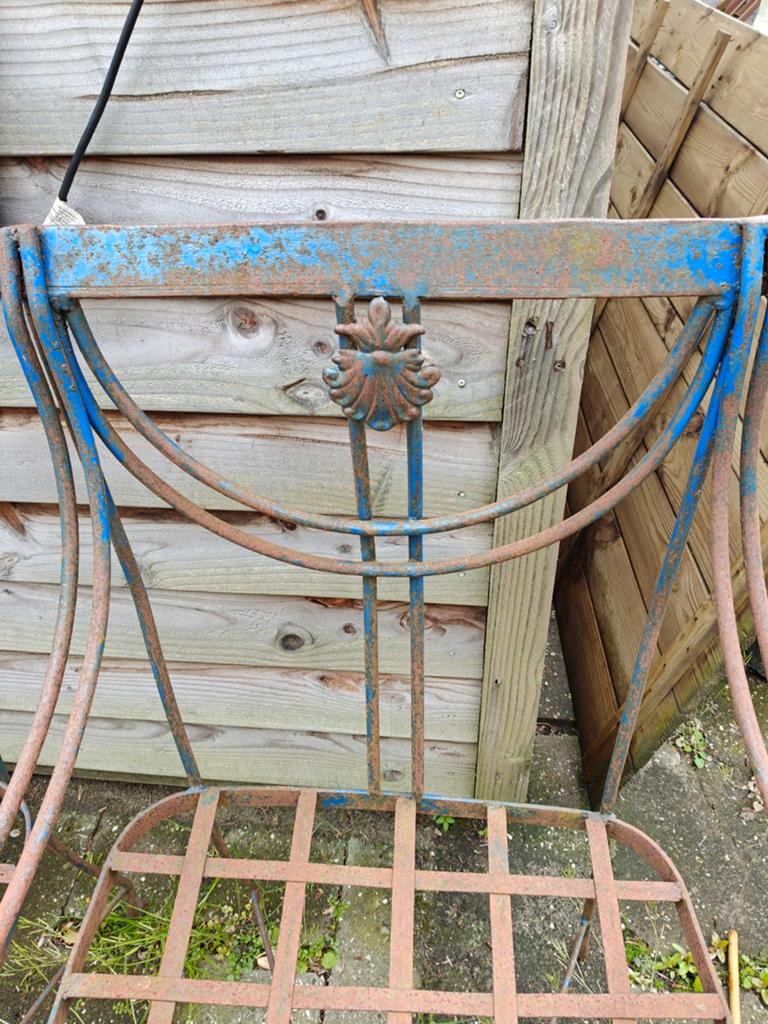 Te koop brocante ijzeren tuinstoelen, Tuin en Terras, Tuinwanddecoratie, Ophalen, Gebruikt