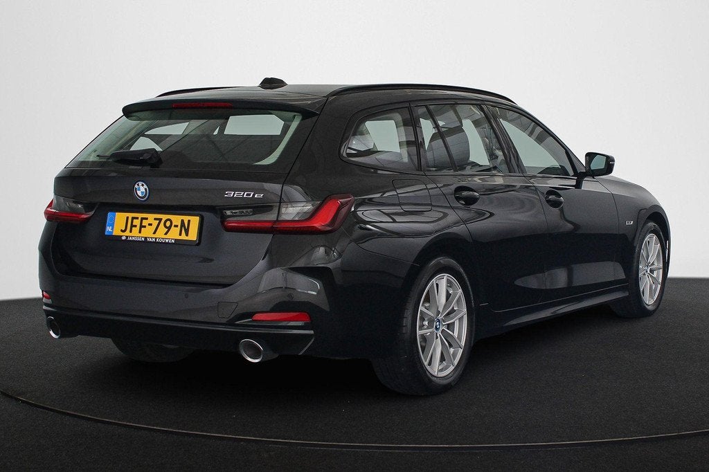 BMW 3-serie Touring 320e SOH 96% Sportstoelen Apple CarPlay, Auto's, BMW, 1998 cc, 4 cilinders, Zwart, 3-Serie