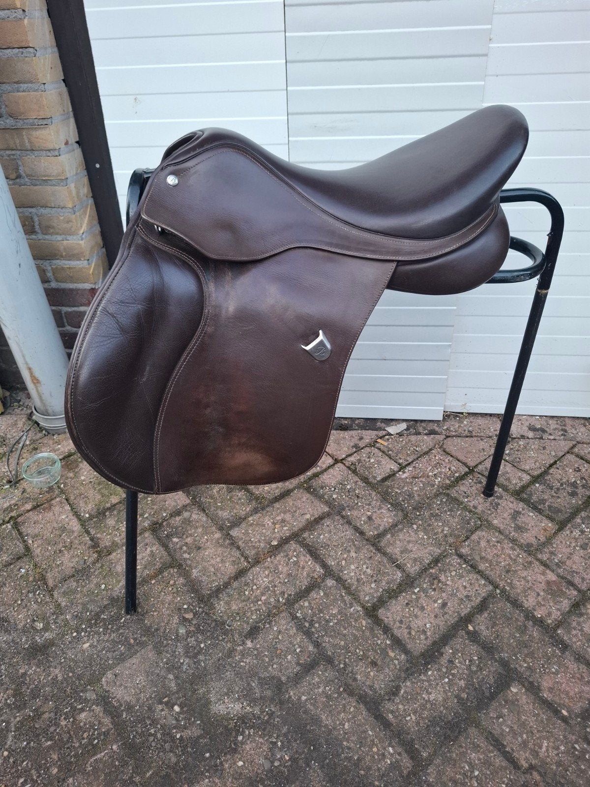 Bates vzh 17 bruin, Dressuur, Ophalen of Verzenden, Zo goed als nieuw