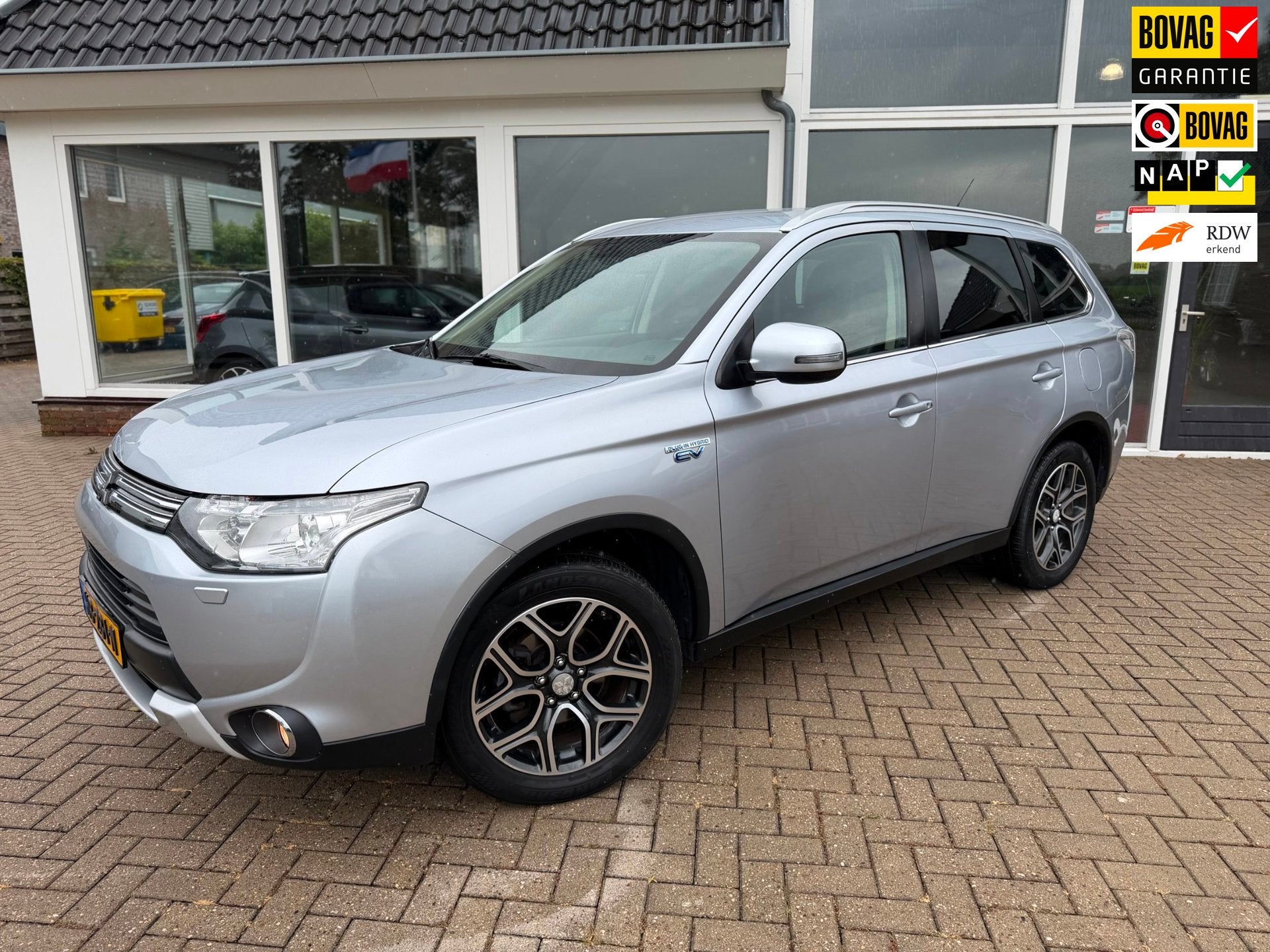 Mitsubishi Outlander 2.0 PHEV Executive Edition/ X-Line pakk, Auto's, Zwart, 4 cilinders, Leder en Stof, Start-stop-systeem