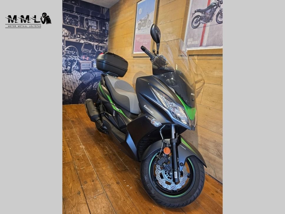 KAWASAKI J 300 (bj 2019) 4,897 km, Motoren, 299 cc, Scooter, Bedrijf, Onbekend