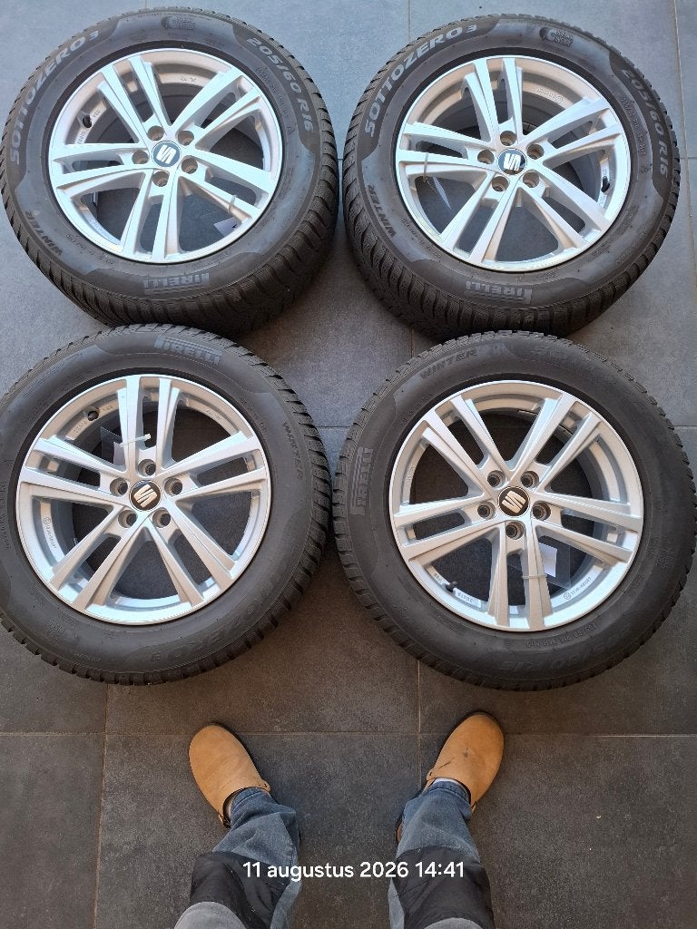 Winterbanden, 4 stuks op velg voor Seat Arona, Ophalen, Gebruikt, 16 inch, Banden en Velgen