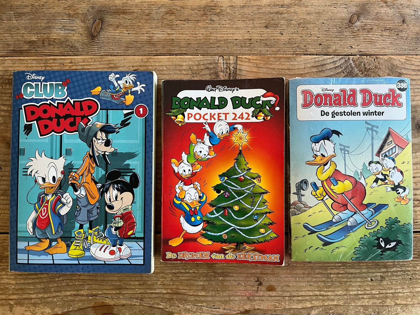 Donald Duck Pockets en Club Donald Duck stripboeken, Meerdere stripboeken, Ophalen of Verzenden, Gelezen