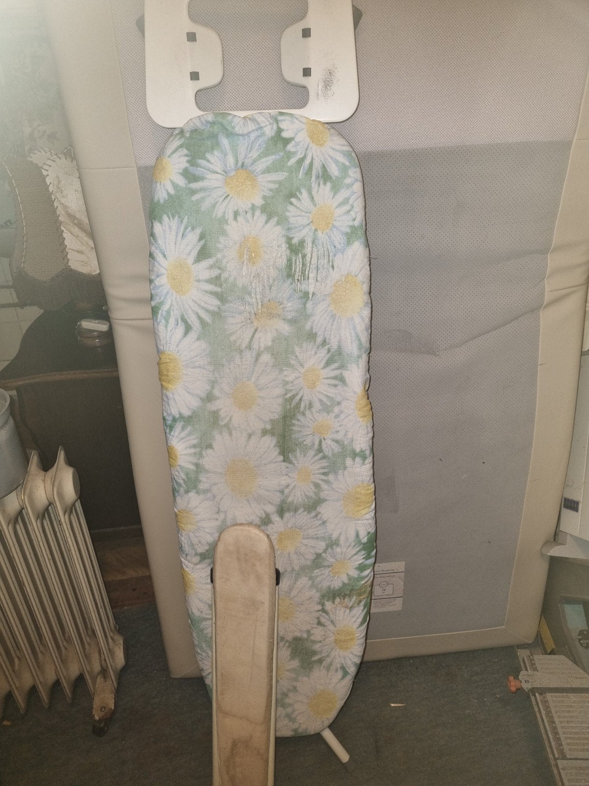 Strijkplank met madeliefjesprint en mouwplankje, Ophalen, Gebruikt
