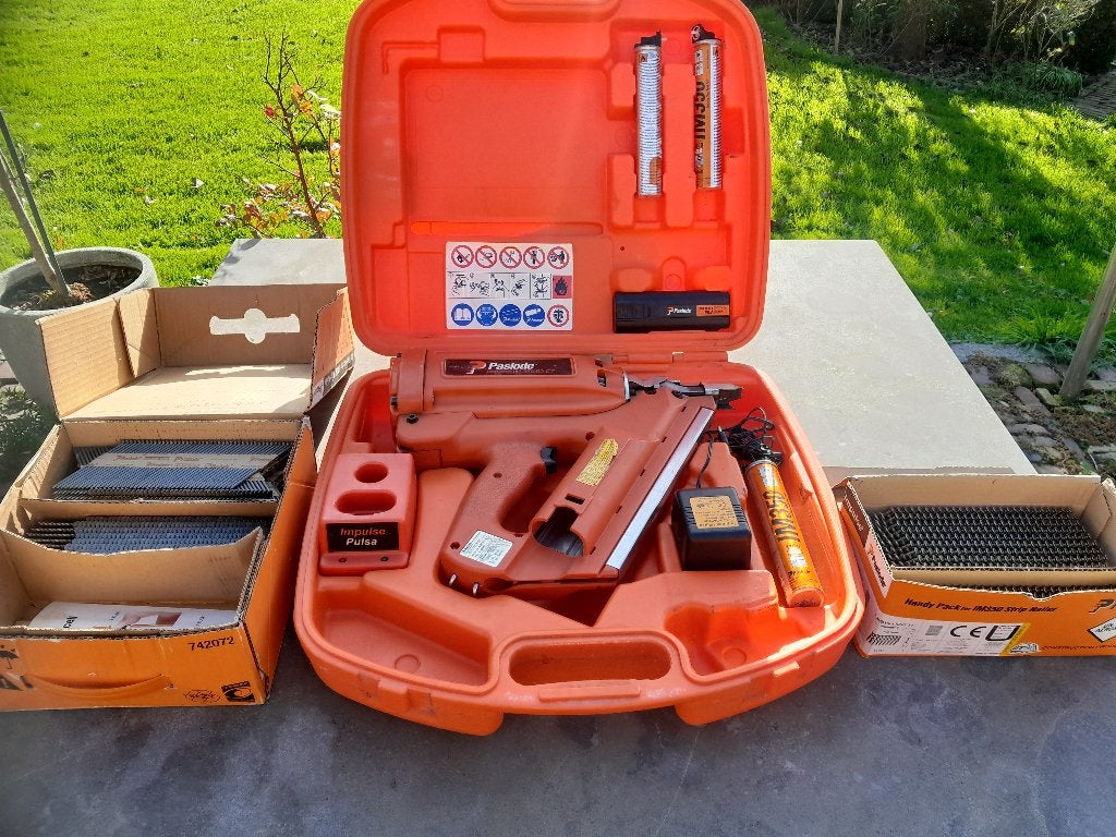 paslode tacker, Doe-het-zelf en Verbouw, Ophalen of Verzenden, Zo goed als nieuw, Tacker/nietmachine