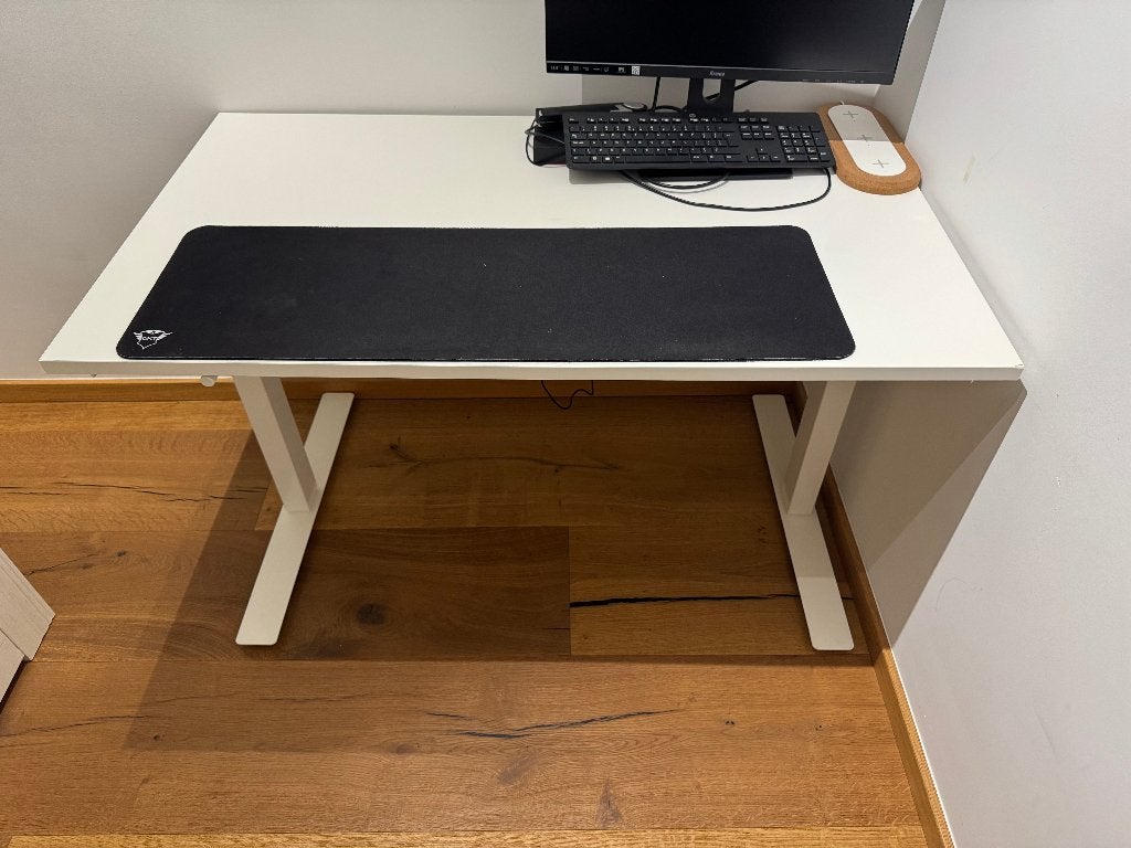 IKEA SKARSTA standing desk, Ophalen, Zit-sta bureau, 120 cm, Zo goed als nieuw