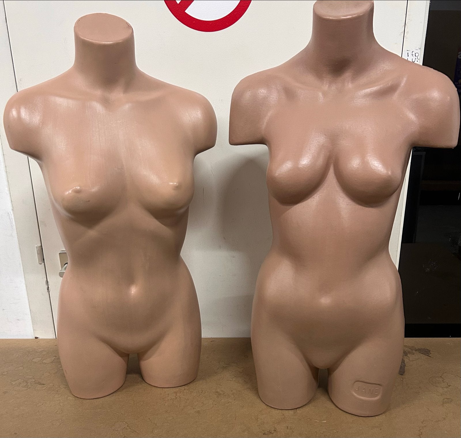 2 Dames Buste Paspoppen - Samen of Apart, Hobby en Vrije tijd, Naaien en Fournituren, Ophalen, Gebruikt, Paspop