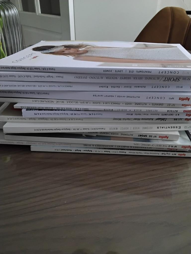 Katia Brei- en Haakpatroonboeken - Diverse Edities, Verzenden, Zo goed als nieuw, Breien of Haken, Patroon of Boek