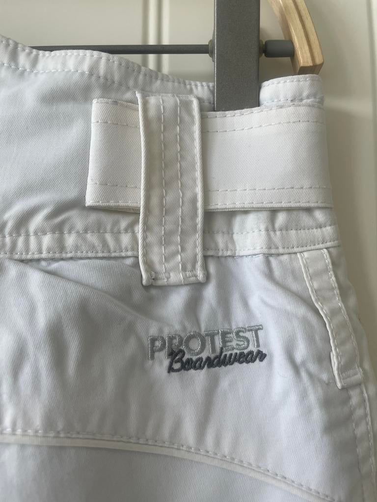 Protest witte dames snowboard broek mt L/40, Kleding | Dames, Wintersportkleding, Ophalen of Verzenden, Gedragen, Broek