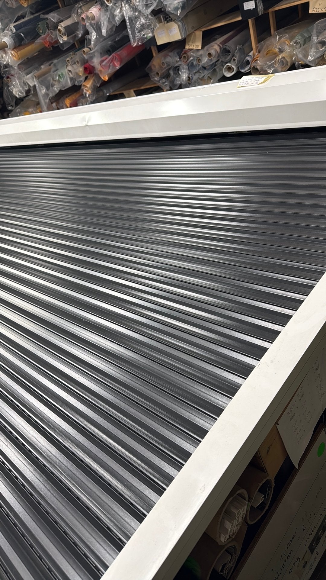 Nieuw rolluik breed 287  hoog 213 bediening band, Ophalen, Zo goed als nieuw, 200 cm of meer