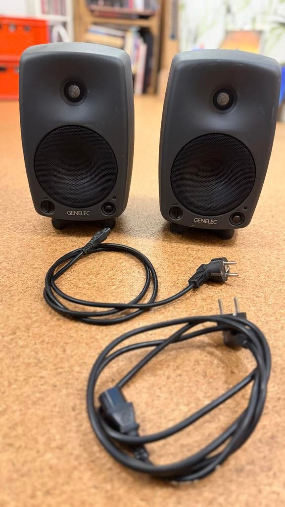 Genelec 8030A Bi-Amplified Monitoring Systeem (Set van 2), Gebruikt, 60 tot 120 watt, Front, Rear of Stereo speakers, Ophalen