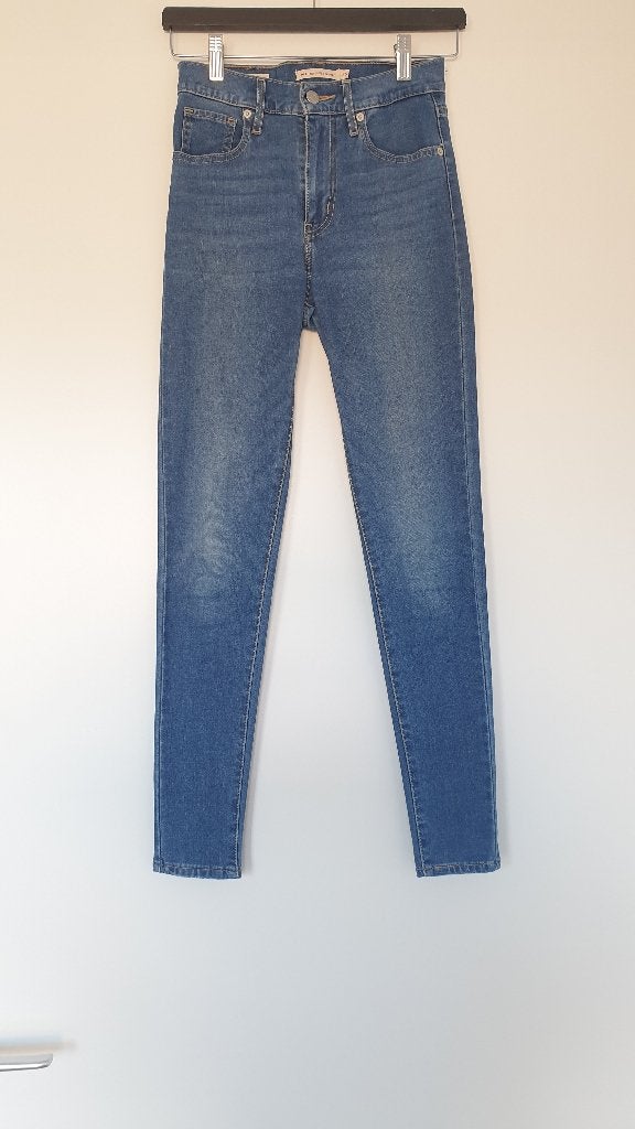 Levi Strauss Levi's Jeans Spijkerbroek maat W25 L28, Blauw, Ophalen of Verzenden, Zo goed als nieuw, W27 (confectie 34) of kleiner