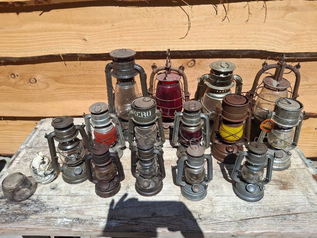 14 STUKS. olielampen / stormlampen / stormlantaarn, Antiek en Kunst, Ophalen of Verzenden