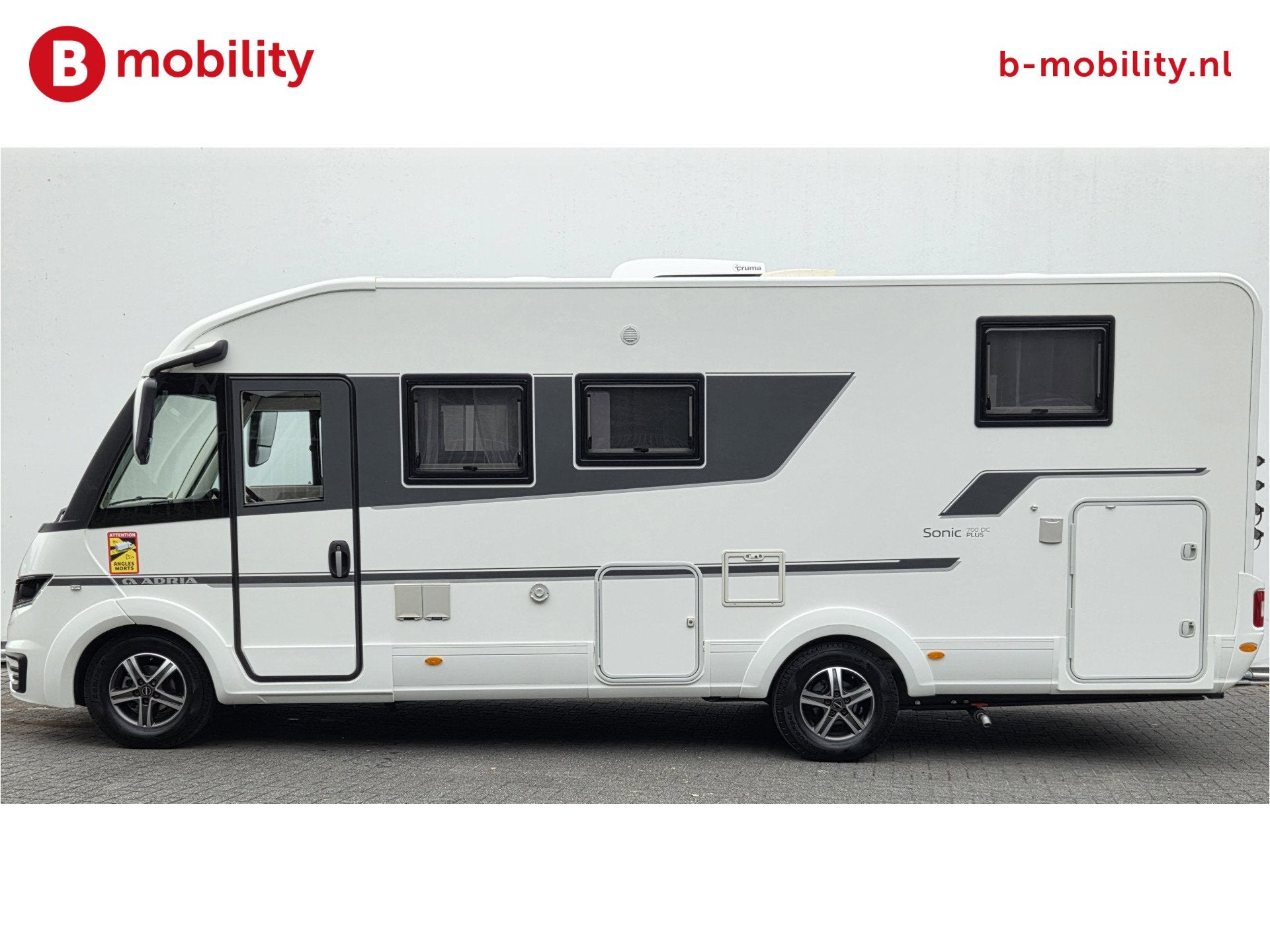 Adria SONIC 700 DC Adria Sonic 700 dc PLUS Bj.2021 Queensbed, Caravans en Kamperen, Integraal, Ringverwarming, 7 tot 8 meter, Bedrijf
