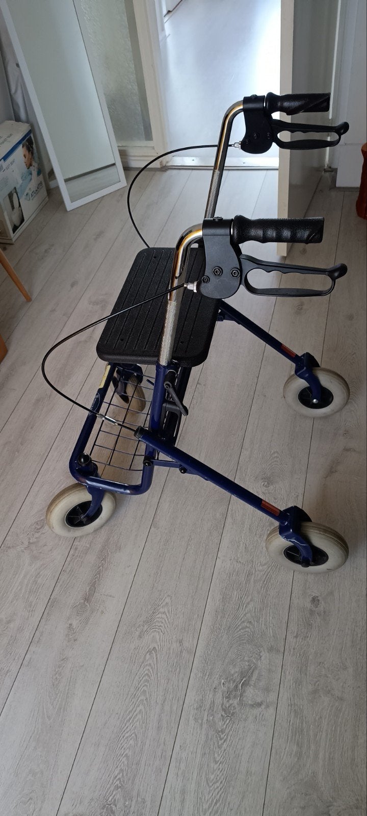 2 in 1 rollator, Diversen, Ophalen of Verzenden, Zo goed als nieuw