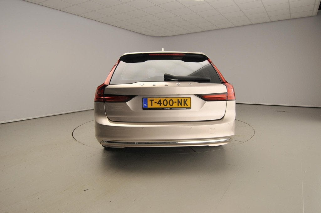 Volvo V90 2.0 T6 Plug-in hybrid AWD Ultimate Bright | Trekha, Auto's, Volvo, Automaat, Euro 6, 4 cilinders, 1969 cc