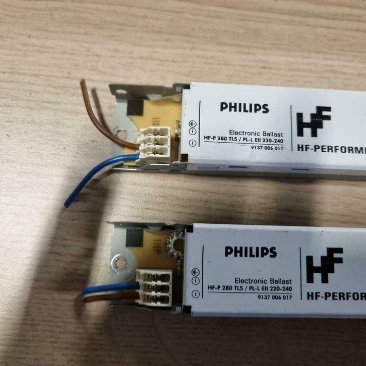aantal voorschakelapparaat VSA 2x80 W T5 voor TL armaturen, Ophalen of Verzenden, Gebruikt