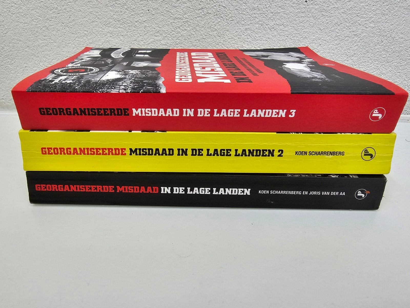 Georganiseerde Misdaad in de Lage Landen - Complete Set, Ophalen of Verzenden, Gelezen, Koen Scharrenberg en Joris van der Aa