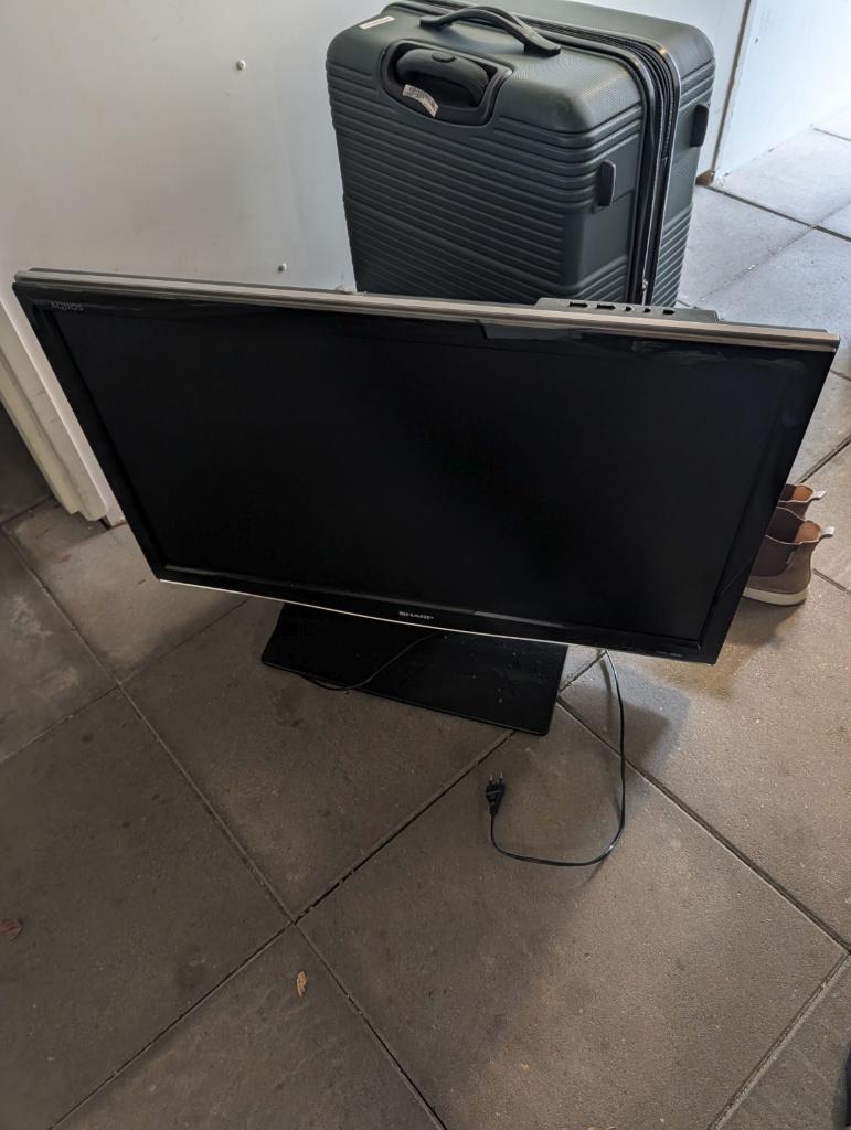 Sharp Aquos LCD-tv – werkt goed, Ophalen, Gebruikt, 50 Hz, LCD