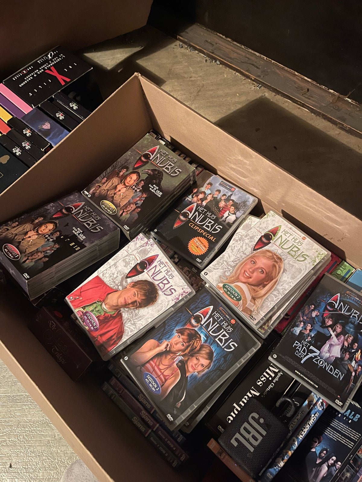 Het Huis Anubis DVD Boxen 1-3 deel 1 Serie en extras, Cd's en Dvd's, Nederlands, Overige genres, Vanaf 6 jaar, Complete serie