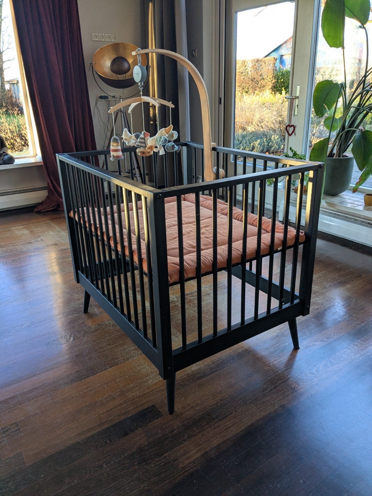Zwarte box- 98x77,5x88 cm, Kinderen en Baby's, Boxen, Ophalen, Boxkleed
