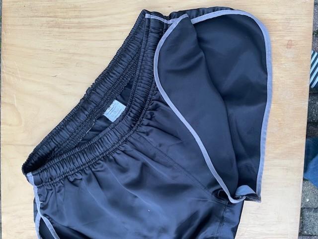 Nylon glans running short ext, Kleding | Heren, Zwart, Ophalen of Verzenden, Hardlopen of Fietsen, Maat 56/58 (XL)