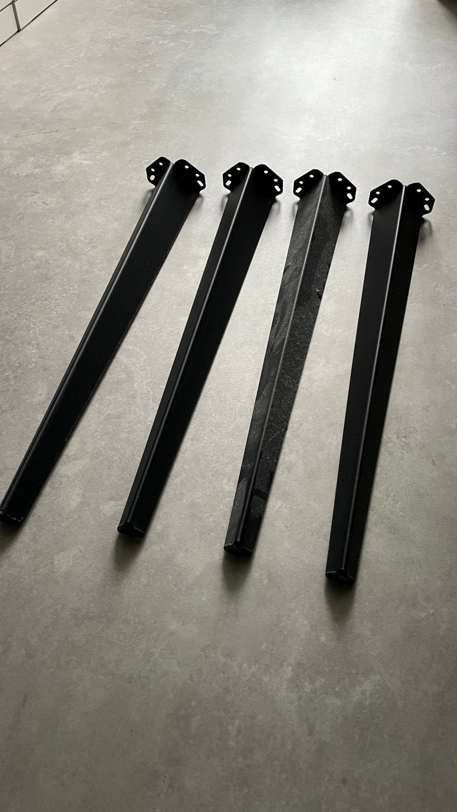 Set van 4 zwarte metalen tafelpoten / bureaupoten, Ophalen, Tafelpoot, Minder dan 50 cm, 50 tot 100 cm