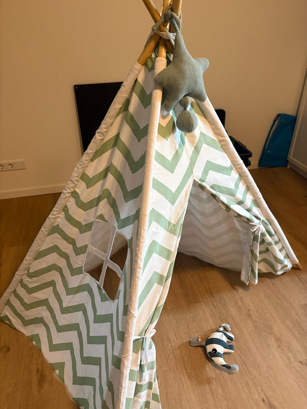 Factory Petite Tipi Tent voor Kinderen - Groen/Wit Chevron, Ophalen, Zo goed als nieuw