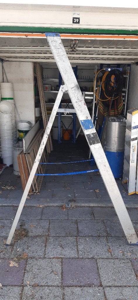 trapje alluminium 5 trede s, Ophalen, Zo goed als nieuw