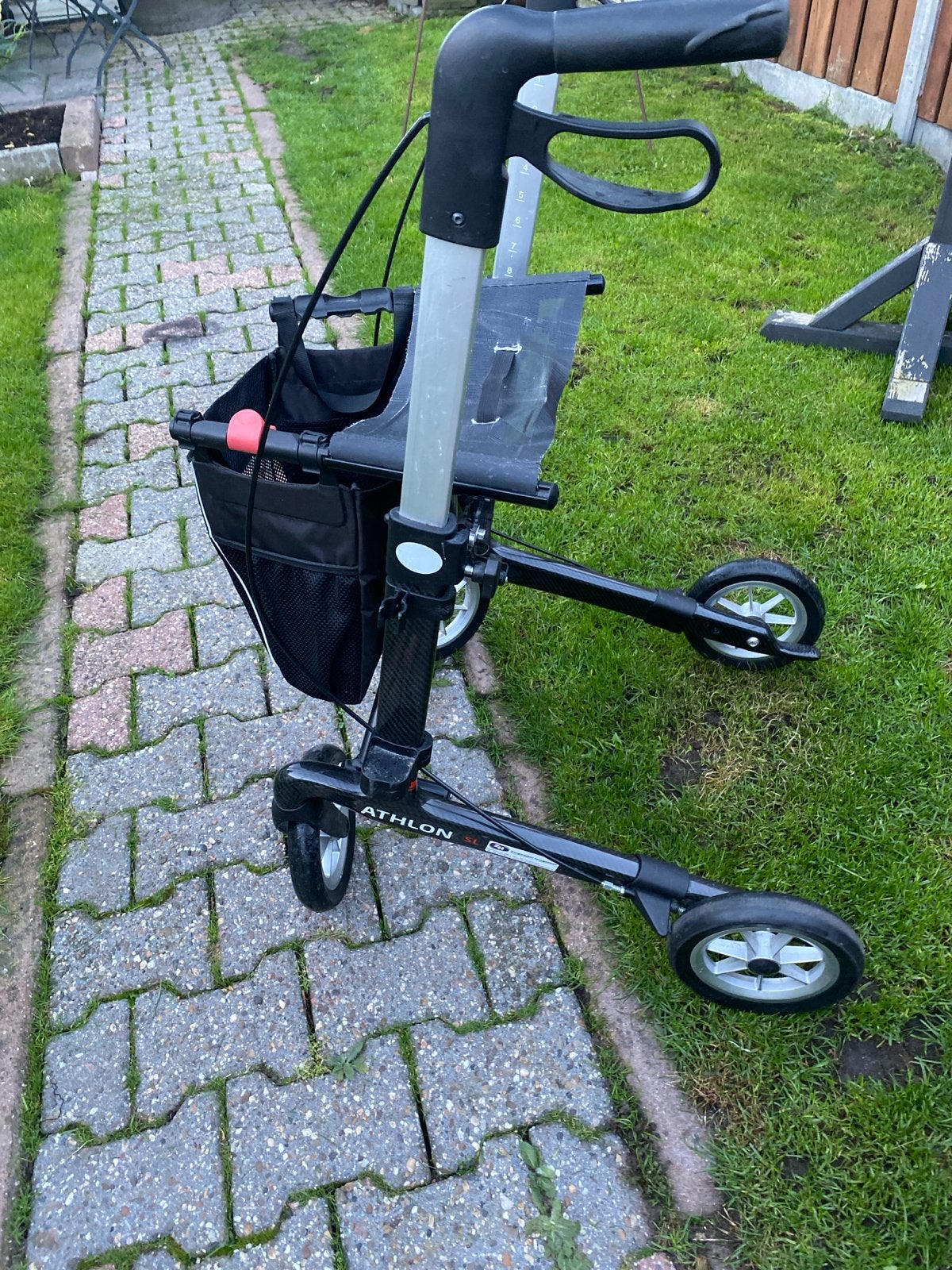Een athlon  sl rollator carbon, Diversen, Ophalen of Verzenden