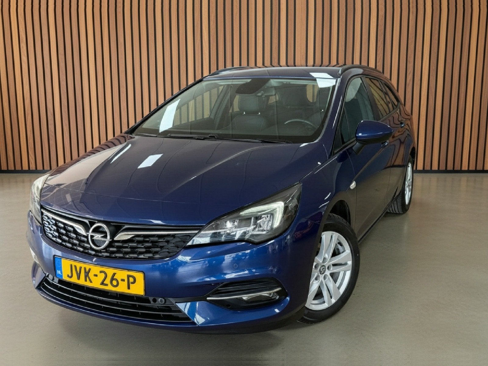 Opel Astra Sports Tourer 1.2 Business Elegance | Camera | Na, Auto's, Voorwielaandrijving, Verwarmde buitenspiegels, Gebruikt