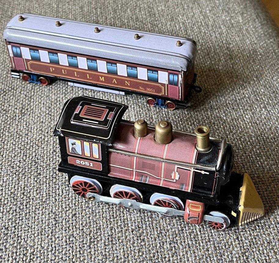 Oude blikken speelgoed lokomotief en treinwagon, Antiek en Kunst, Ophalen of Verzenden