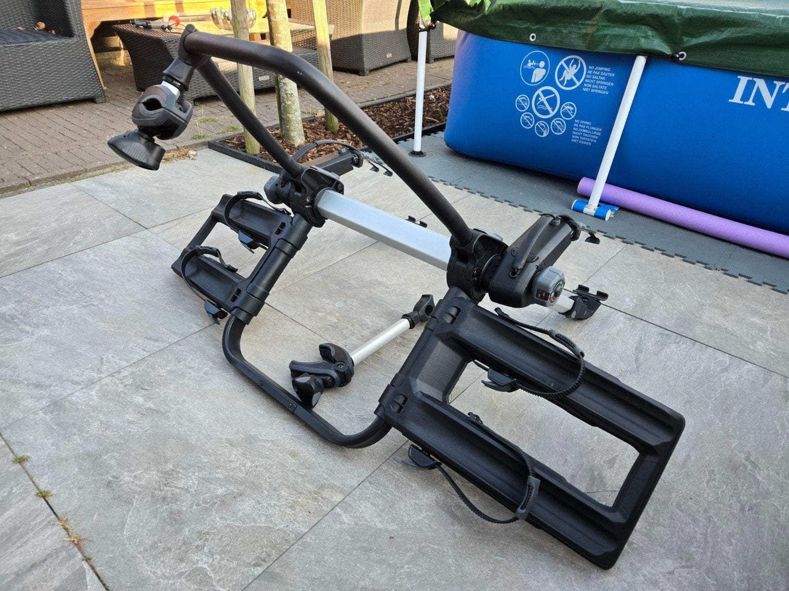 Thule Outway platform universele fietsendrager GERESERVEERD, Auto diversen, Fietsendragers, Ophalen, Zo goed als nieuw, Achterklepdrager