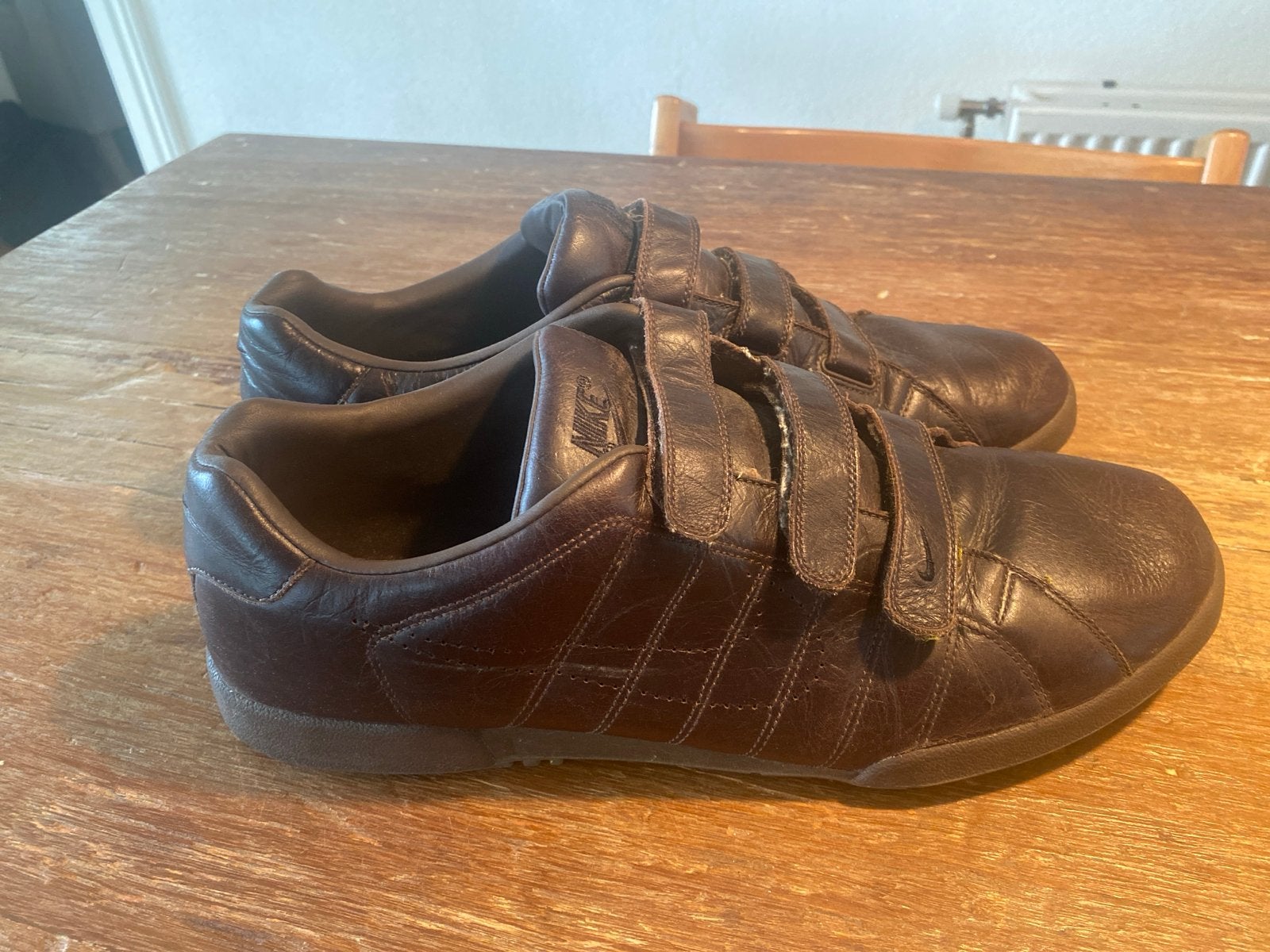 Nike sneakers met klittenband, maat 49.5, bruin leer, Ophalen of Verzenden, Gedragen, Bruin, Sneakers of Gympen