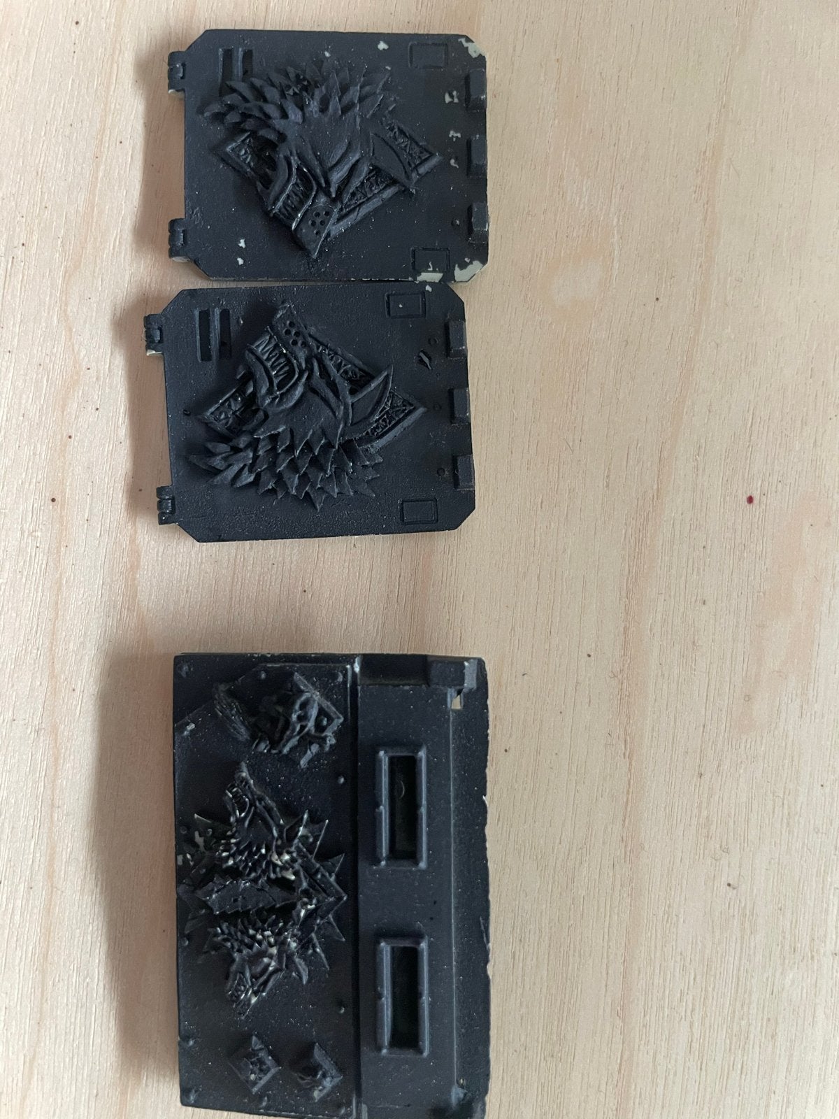 Forgeworld Rhino deurtjes en voorkant Space Wolves, Hobby en Vrije tijd, Ophalen of Verzenden, Gebruikt, Warhammer 40000, Figuurtje(s)