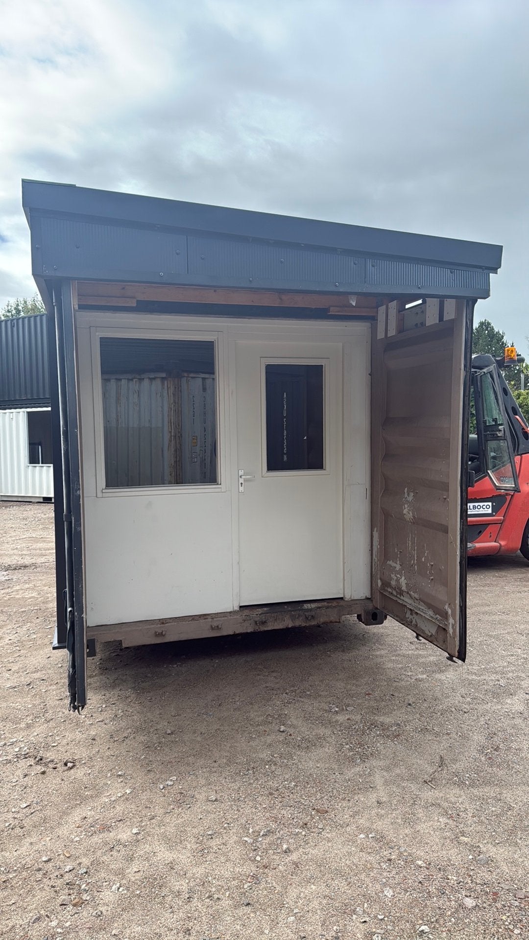 Geheel geïsoleerde container., Ophalen of Verzenden