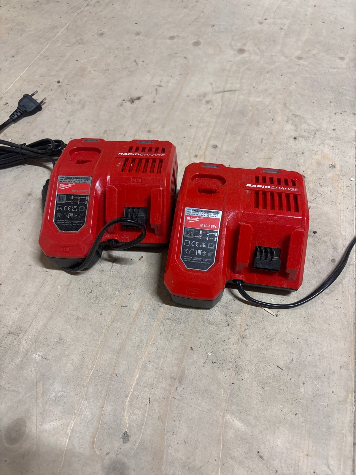 Milwaukee M18 Snellader - Rapidcharge, Ophalen of Verzenden, Gebruikt, Overige typen, Milwaukee