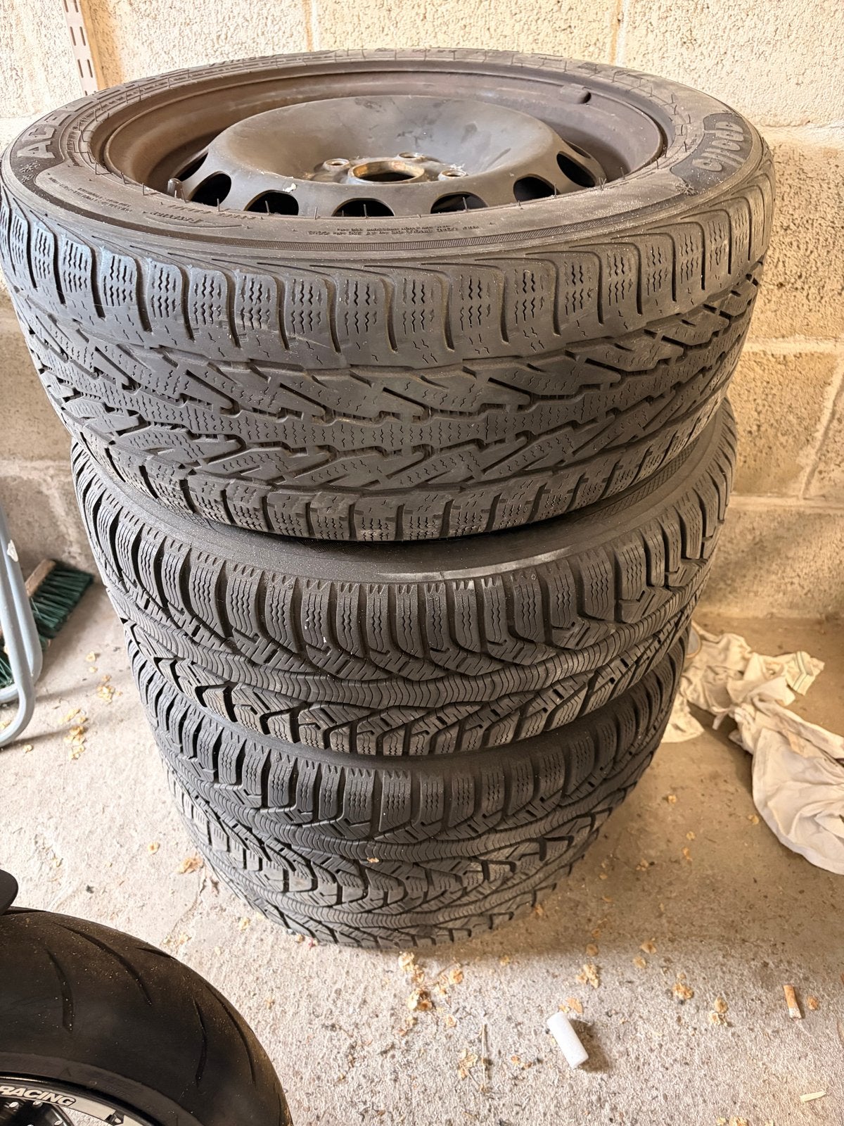 Set van 4 winterbanden op stalen velg 5x112 - 205/55/16, Ophalen of Verzenden, Gebruikt