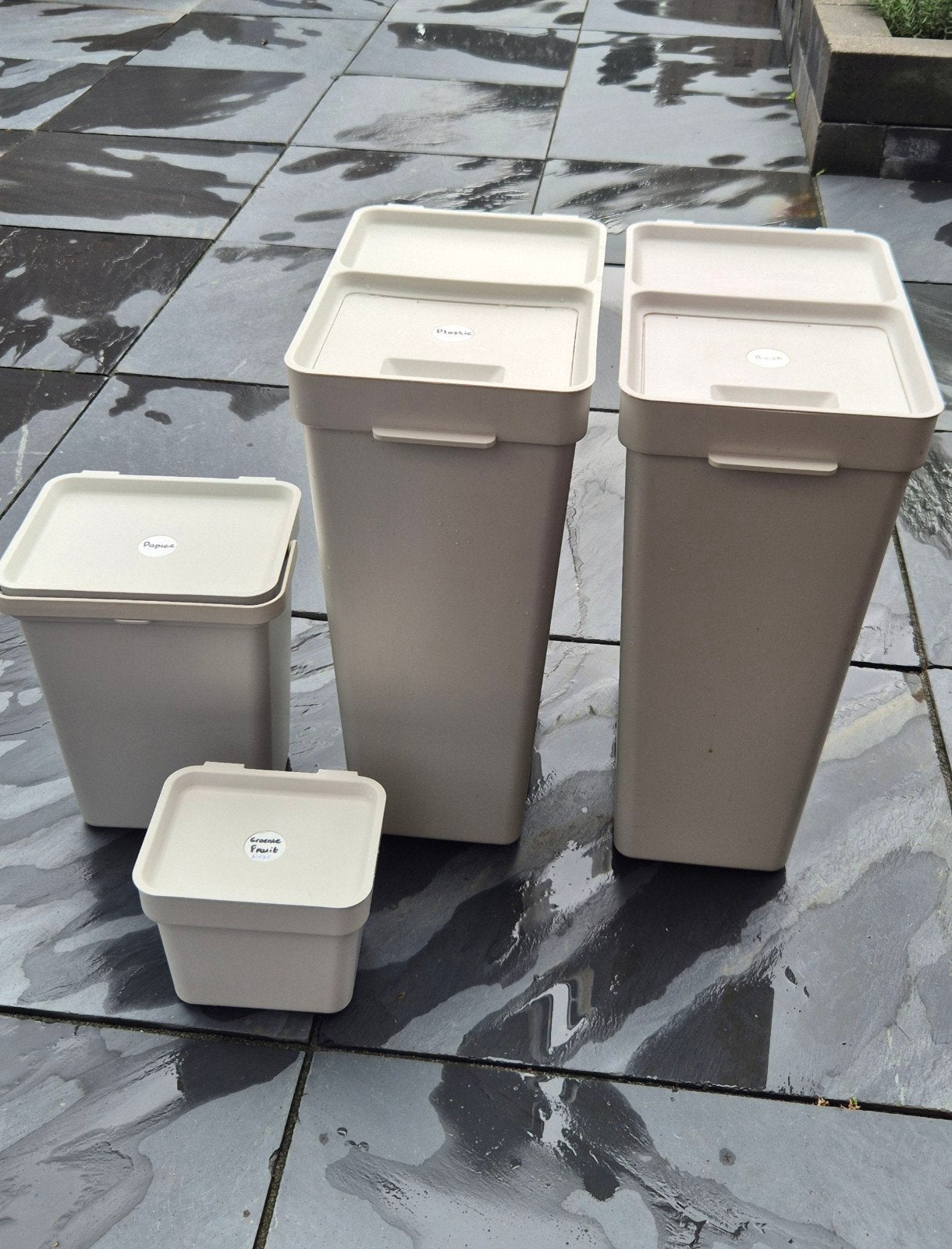 Set van 4 afvalbakken: 2x 35L, 1x 10L, 1x 3L, 30 tot 40 liter, Ophalen, Gebruikt, Kunststof