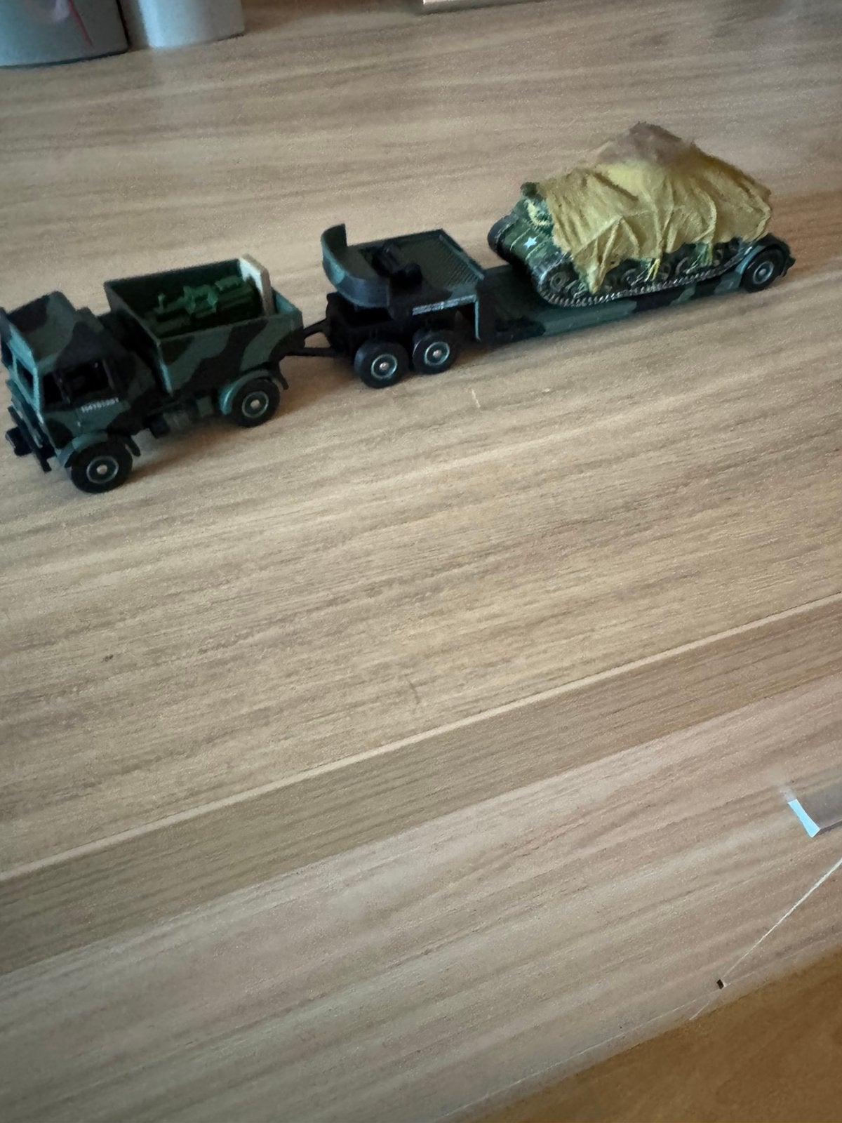 Militaire truck met tank [merk:days gone]., Ophalen of Verzenden, Nieuw