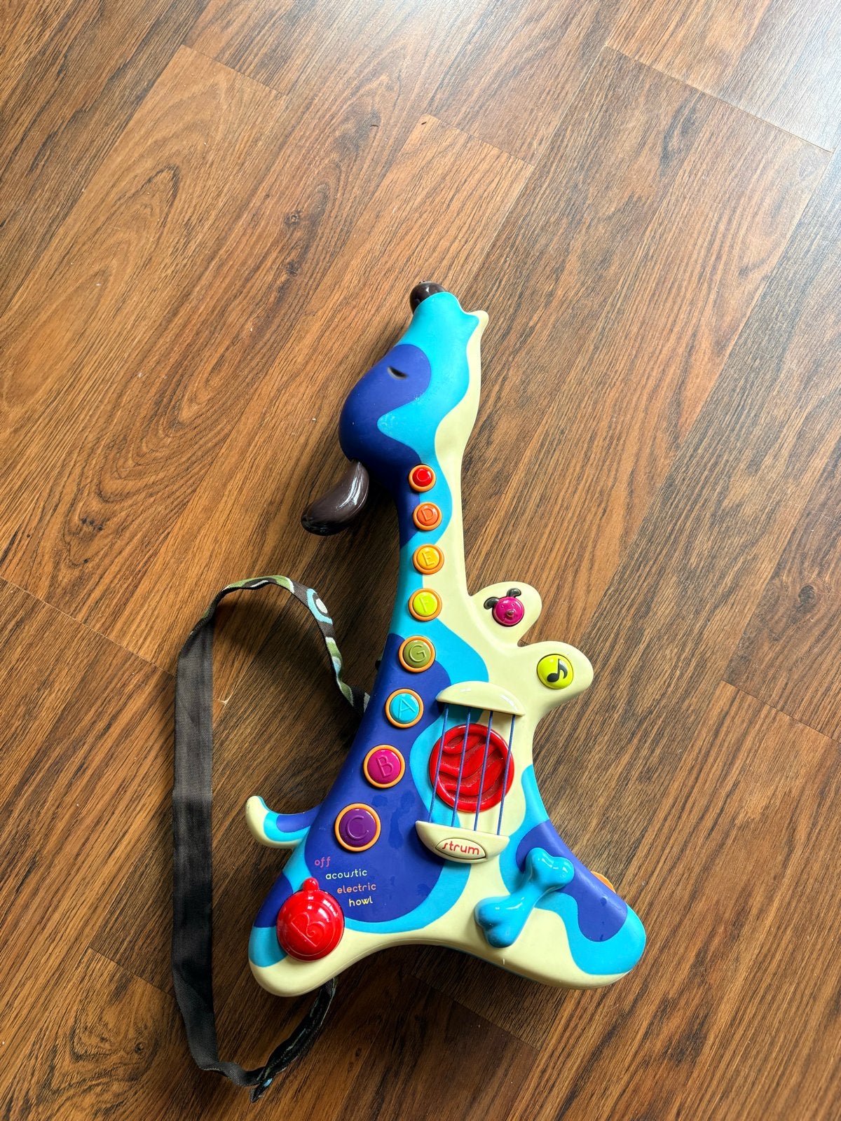 Strum Woofer gitaar voor kinderen vanaf 2 jaar, Ophalen, Gebruikt, Jongen of Meisje