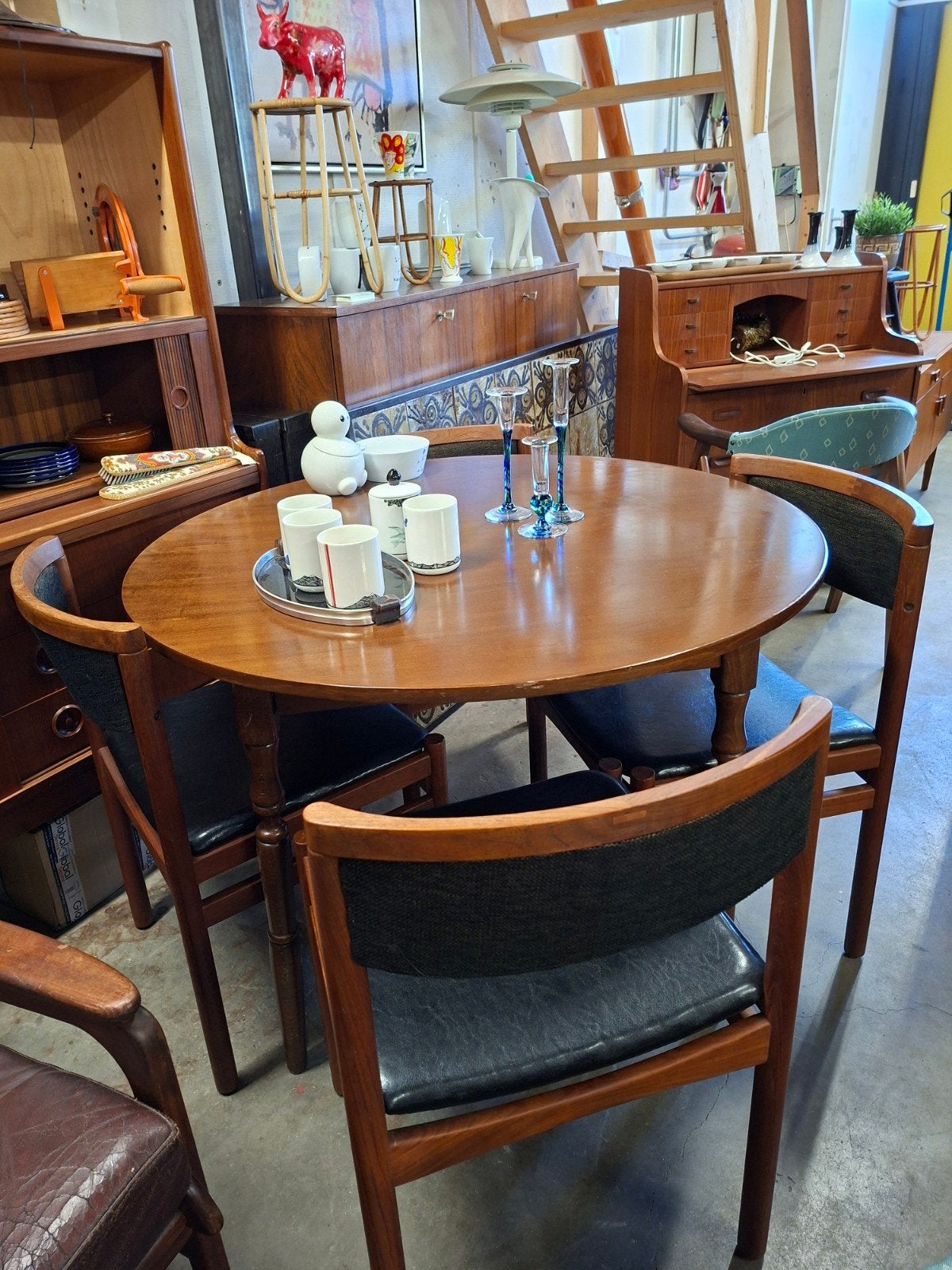 Ronde tafel, Huis en Inrichting, Complete eetkamers, Gebruikt, Minder dan 4 stoelen, Ophalen