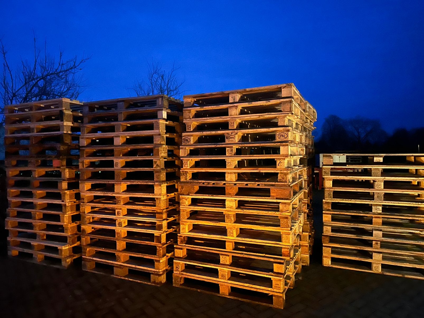 In koop/ verkoop pallets, Ophalen of Verzenden, Zo goed als nieuw, 50 mm of meer, Pallet