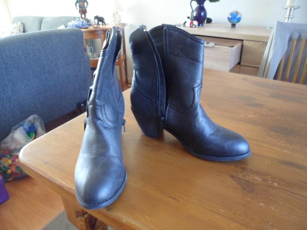 dames laarzen nieuw, Hoge laarzen, Zwart, Nieuw, Ophalen of Verzenden